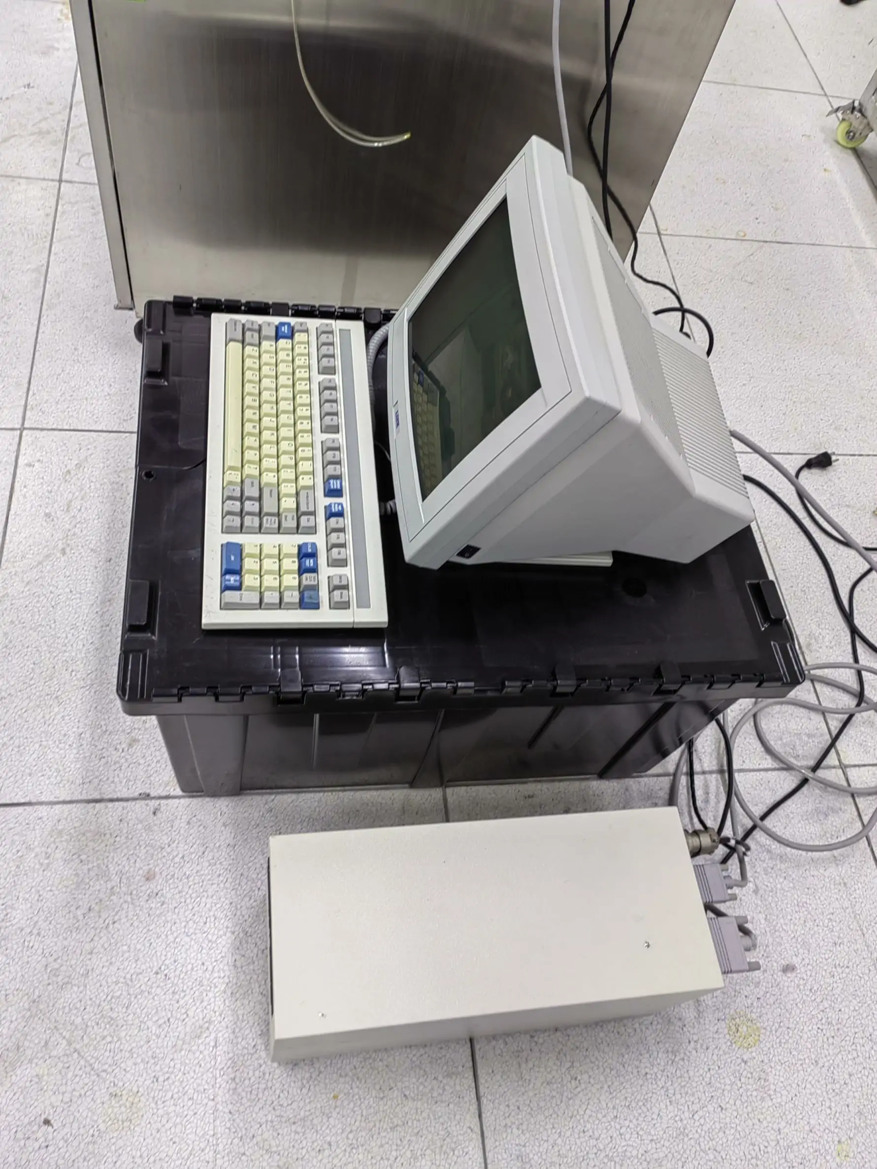 Nanometrics AFT 2100 microscope and sample stage Nanometrics AFT 2100 microscope and sample stage